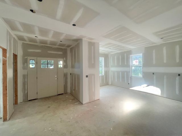 3 Deer Run Drive 3, Seymour, CT 06483