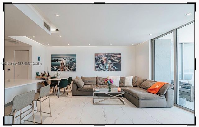 488 NE 18th St 4304, Miami, FL 33132