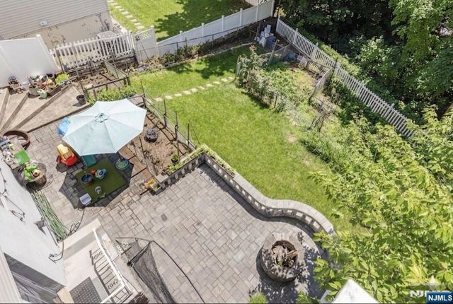 850 Edgewater Avenue, Ridgefield, NJ 07657