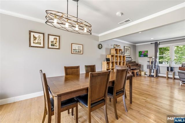 850 Edgewater Avenue, Ridgefield, NJ 07657
