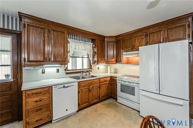 9906 Purcell Rd, Henrico, VA 23228