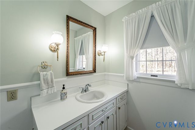 9906 Purcell Rd, Henrico, VA 23228