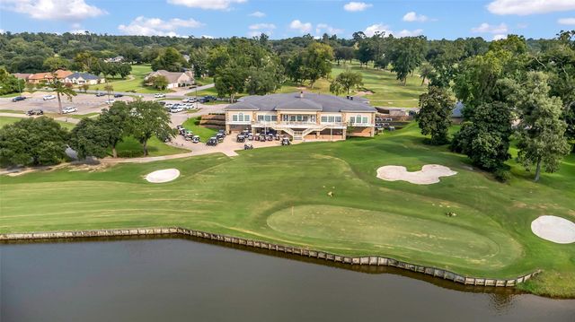 512 Sandy Oaks Drive, Huntsville, TX 77340