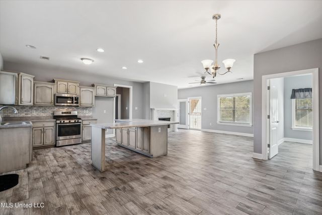 46 Tyro Road, Holly Springs, MS 38635