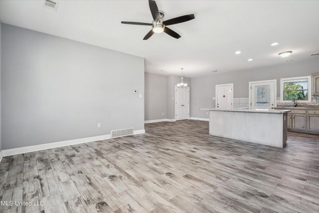 46 Tyro Road, Holly Springs, MS 38635
