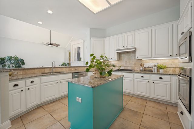 8500 Bantry Court, Plano, TX 75025