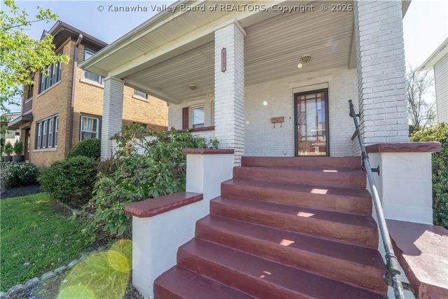 513 Hall Street, Charleston, WV 25302
