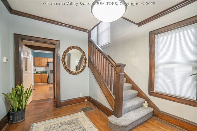 513 Hall Street, Charleston, WV 25302