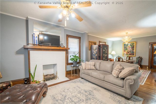 513 Hall Street, Charleston, WV 25302