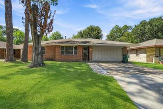 2010 Robinhood Street, Pasadena, TX 77502