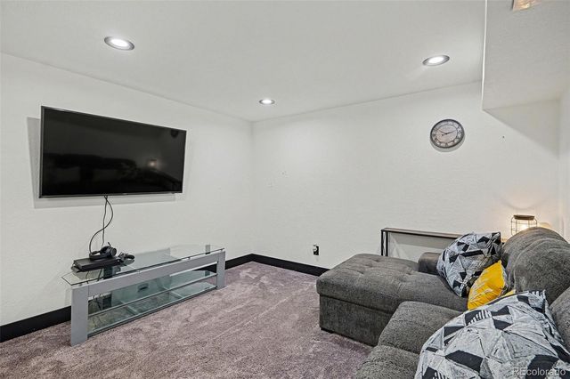 14894 E Warren Avenue, Aurora, CO 80014