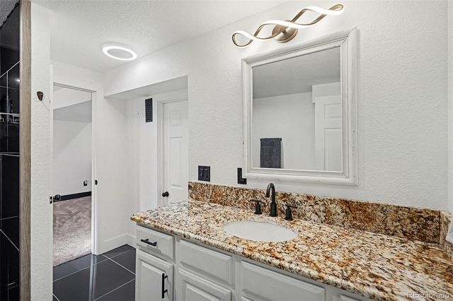 14894 E Warren Avenue, Aurora, CO 80014