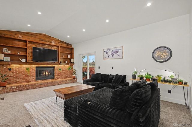 14894 E Warren Avenue, Aurora, CO 80014