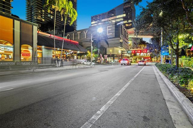 801 S Miami Ave 2705, Miami, FL 33130