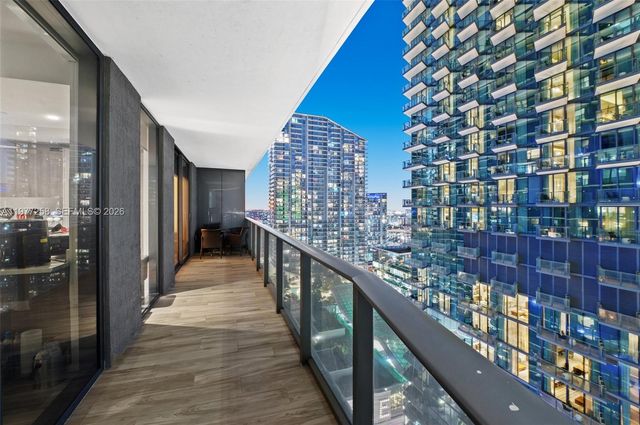 801 S Miami Ave 2705, Miami, FL 33130