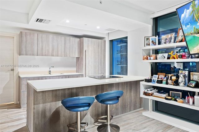 801 S Miami Ave 2705, Miami, FL 33130