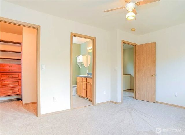 9124 Lewis NE, Lacey, WA 98516