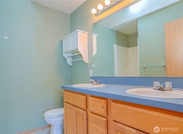 9124 Lewis NE, Lacey, WA 98516