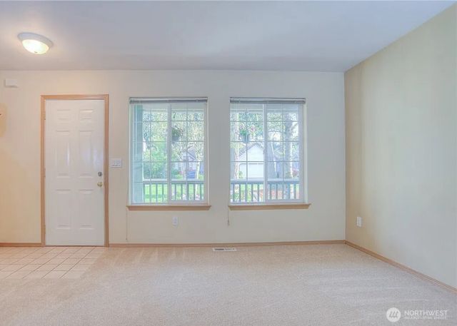 9124 Lewis NE, Lacey, WA 98516