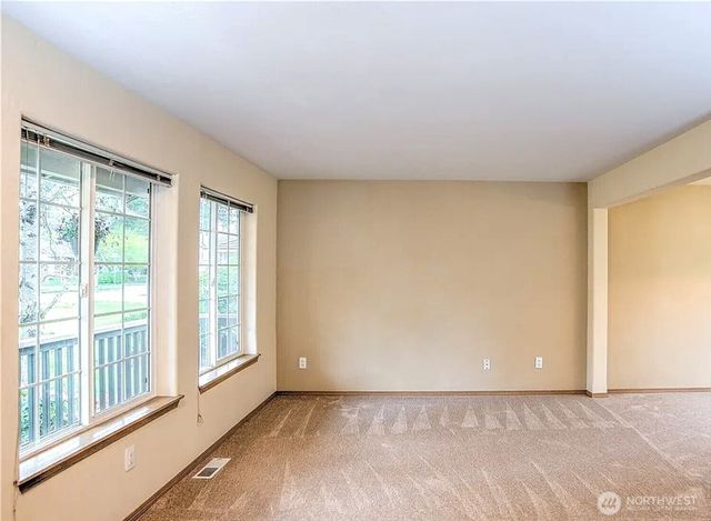 9124 Lewis NE, Lacey, WA 98516