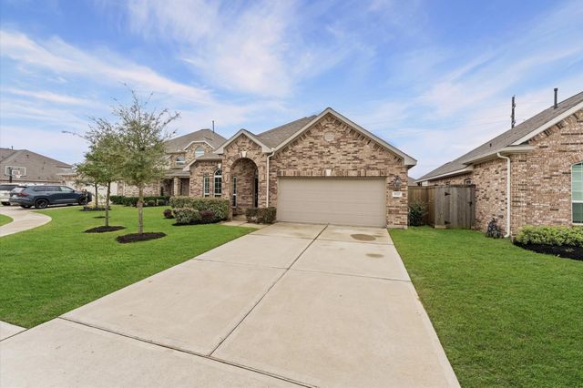 30007 Willow Cove Lane, Brookshire, TX 77423