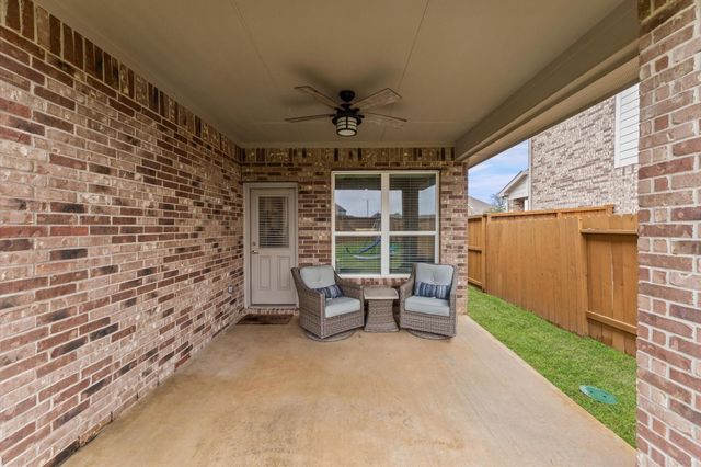 30007 Willow Cove Lane, Brookshire, TX 77423