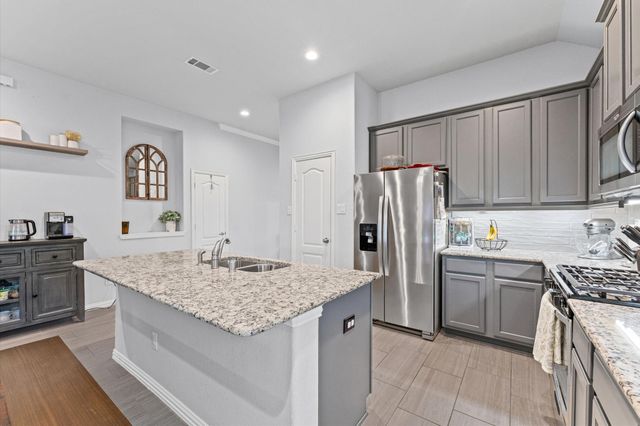 30007 Willow Cove Lane, Brookshire, TX 77423