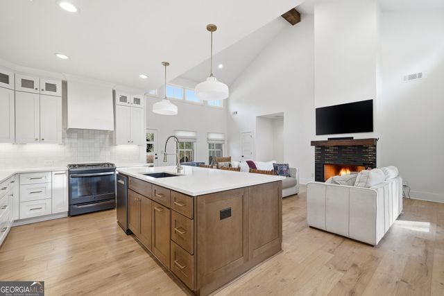 850 Land Road, Canton, GA 30114