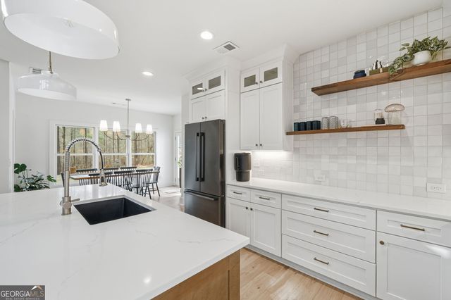 850 Land Road, Canton, GA 30114