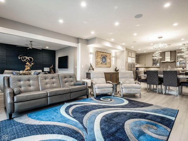 333 Massachusetts Avenue 702, Indianapolis, IN 46204