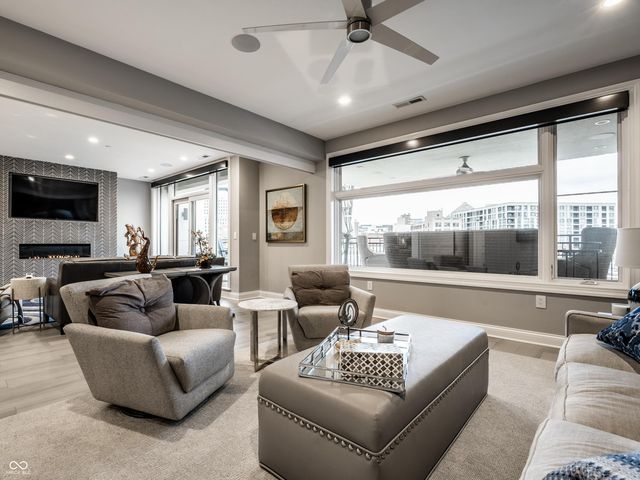 333 Massachusetts Avenue 702, Indianapolis, IN 46204