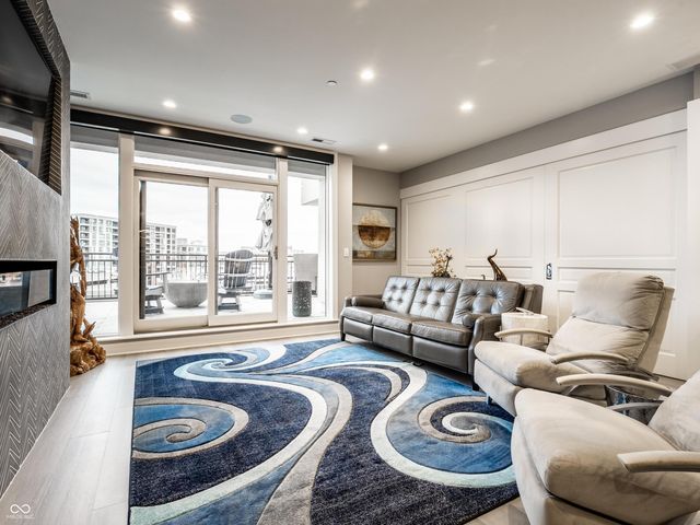 333 Massachusetts Avenue 702, Indianapolis, IN 46204