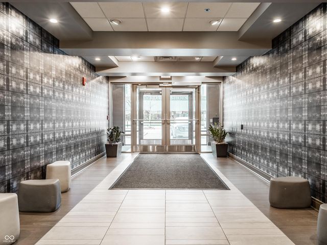 333 Massachusetts Avenue 702, Indianapolis, IN 46204