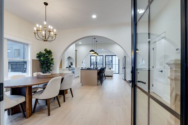 736 Douglas Avenue, Nashville, TN 37207