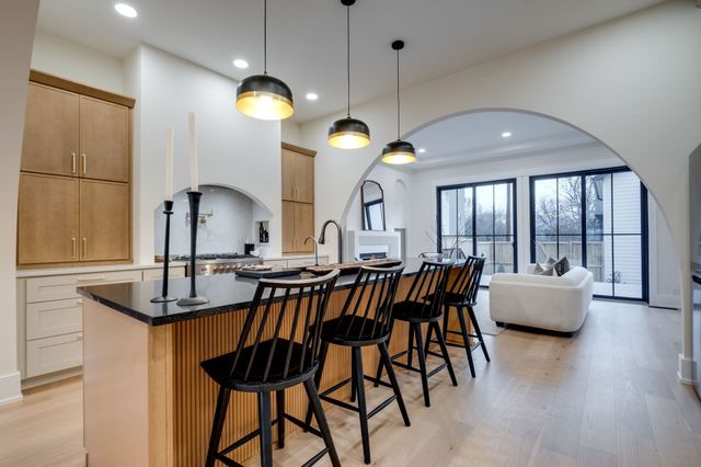 736 Douglas Avenue, Nashville, TN 37207