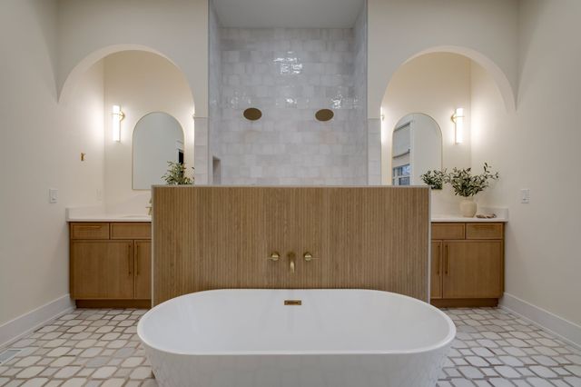 736 Douglas Avenue, Nashville, TN 37207