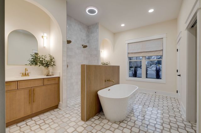 736 Douglas Avenue, Nashville, TN 37207