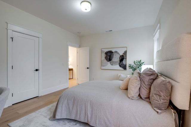 736 Douglas Avenue, Nashville, TN 37207