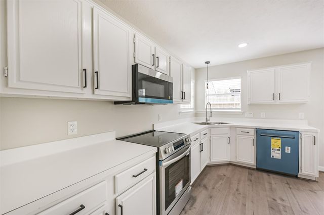 3823 Cann Drive, Pasadena, TX 77503