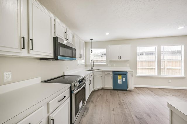 3823 Cann Drive, Pasadena, TX 77503