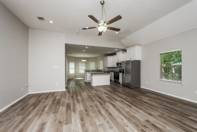 2226 Moffatt Avenue, Dallas, TX 75216