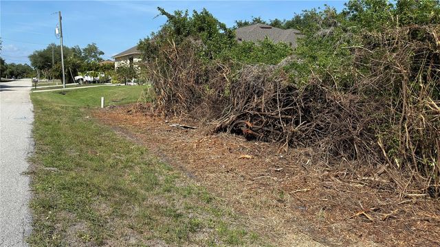 7432 MEMORIAL DRIVE, Port Charlotte, FL 33981
