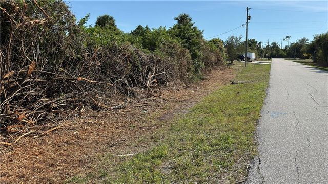 7432 MEMORIAL DRIVE, Port Charlotte, FL 33981