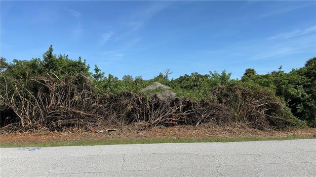 7432 MEMORIAL DRIVE, Port Charlotte, FL 33981