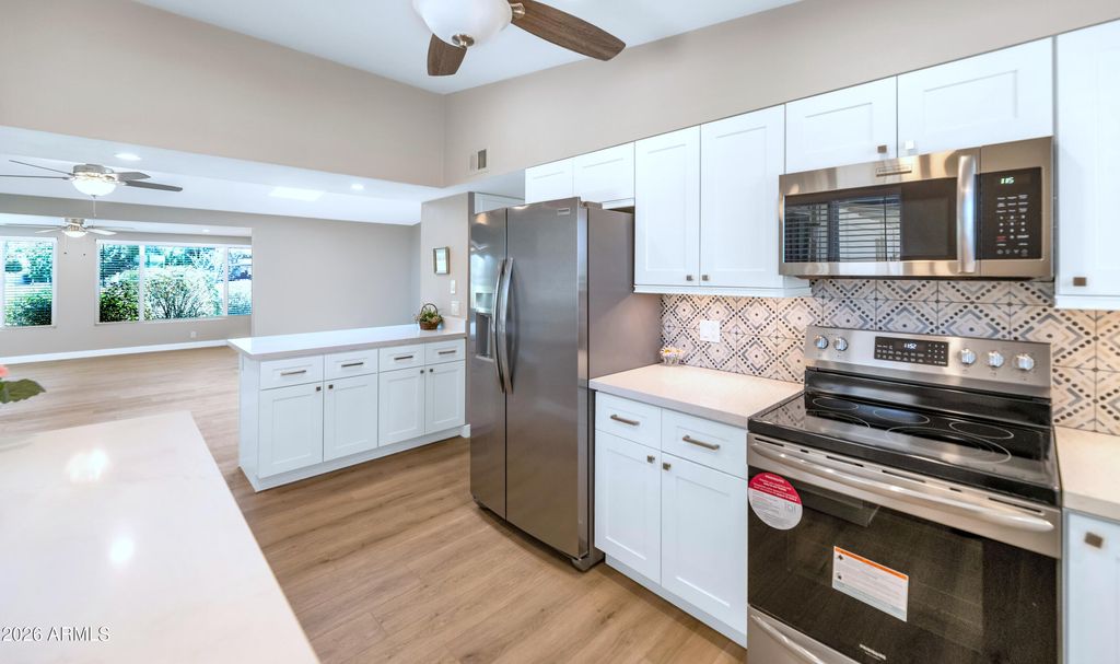10433 W OAKMONT Drive, Sun City, AZ 85351 — exterior