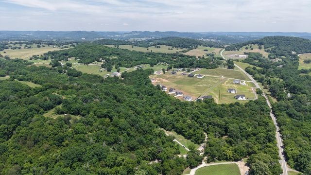 1990 Sulphur College Rd, Hartsville, TN 37074