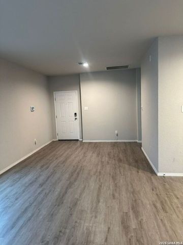 10526 Lateleaf Oak, San Antonio, TX 78223