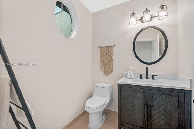 8334 NW 144th Ter, Miami Lakes, FL 33016