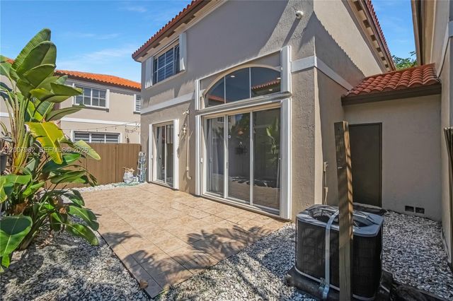 8334 NW 144th Ter, Miami Lakes, FL 33016