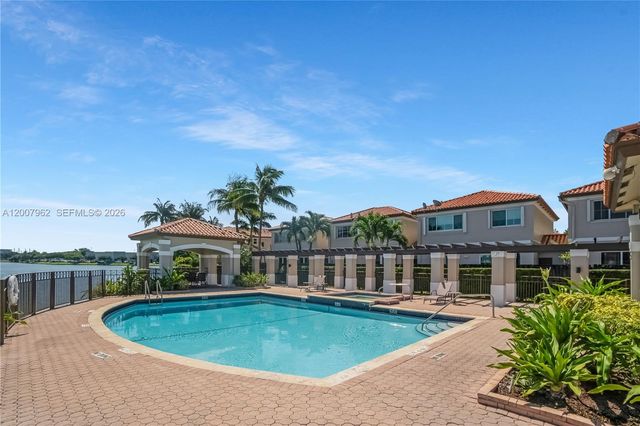 8334 NW 144th Ter, Miami Lakes, FL 33016